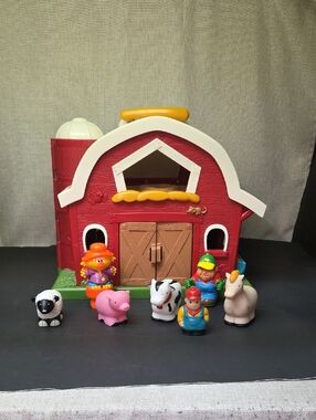 Battat Big Red Barn Animal Farm Play-set Toddler Toys Plus Figures